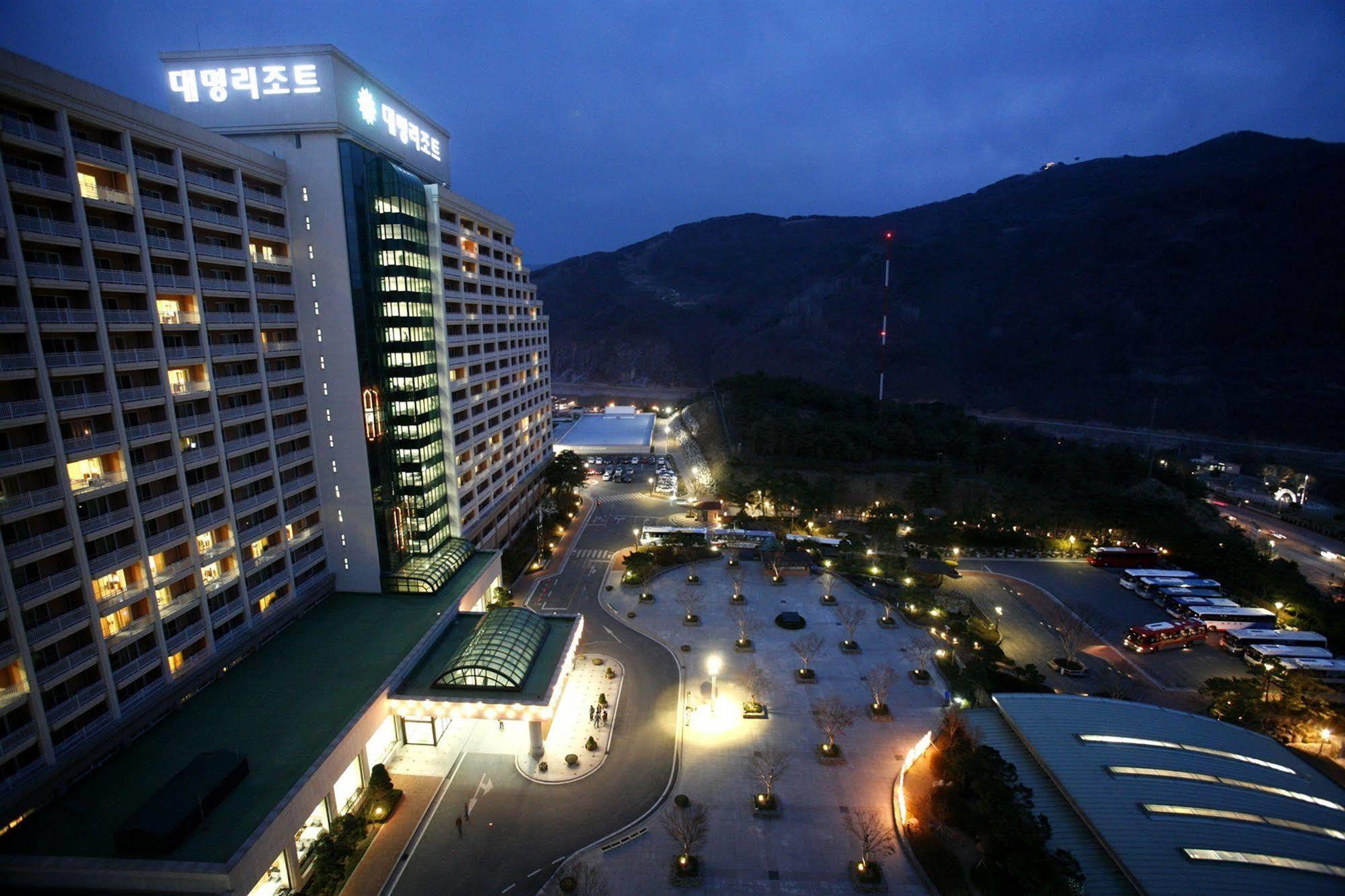 Hôtel Sono Moon Danyang Extérieur photo